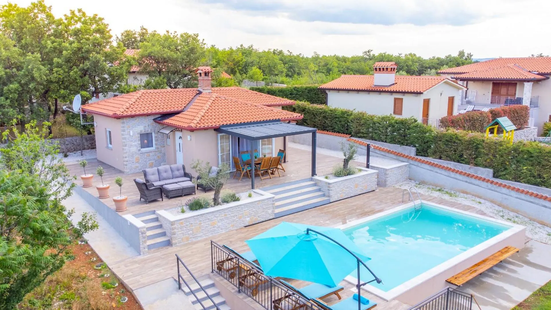 Villa Krasna Kuca For 5 People Near Labin - Rabac With Private Heated Pool Stalije