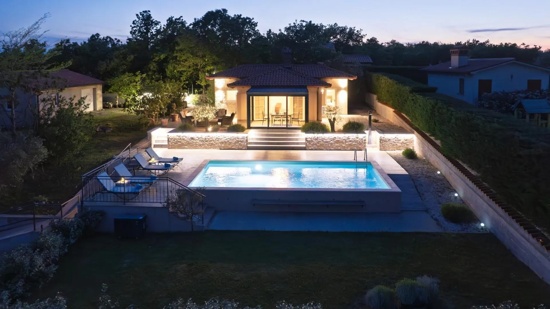 Villa Krasna Kuca For 5 People Near Labin - Rabac With Private Heated Pool Stalije